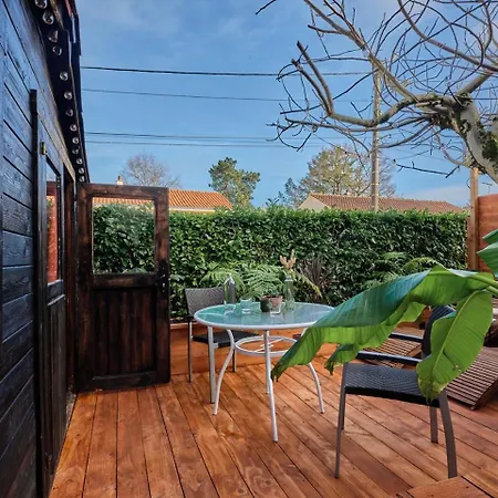 La De L'explorateur Cholet