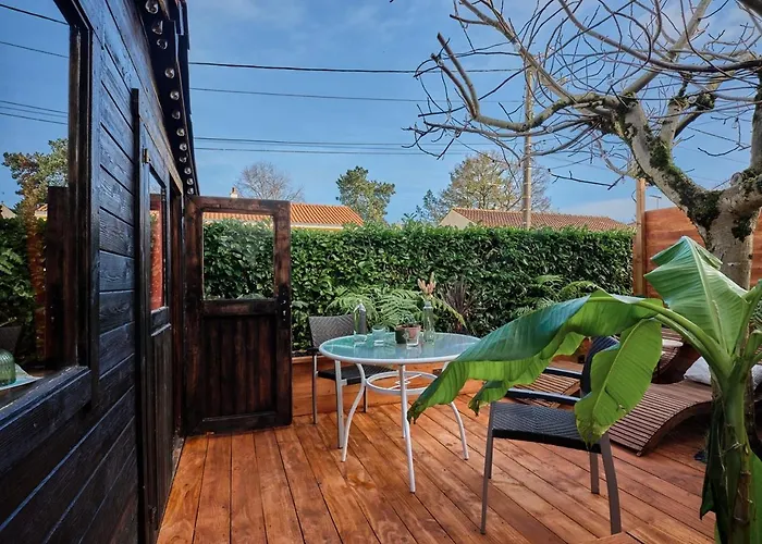 La De L'explorateur Cholet